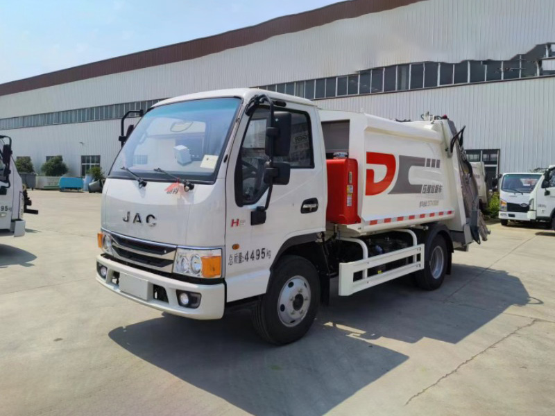 江淮藍(lán)牌壓縮垃圾車(chē)